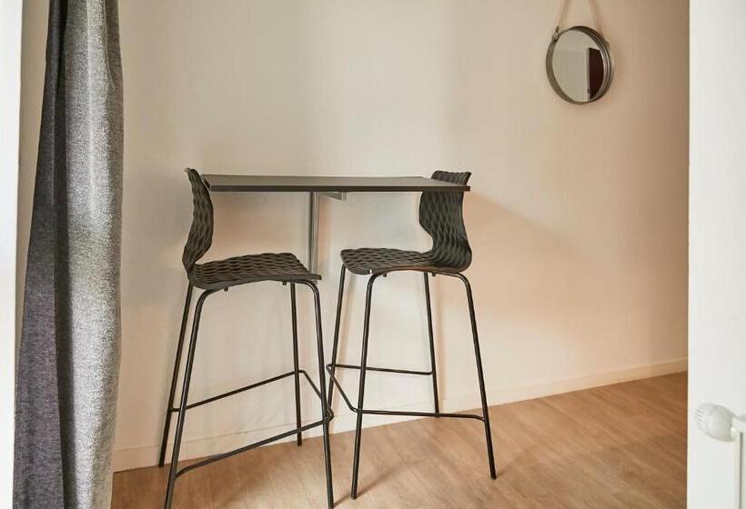 Студия Superior, Tulip Inn Massy Palaiseau  Residence