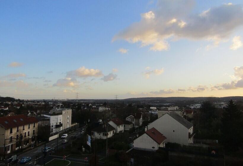 Студия Superior, Tulip Inn Massy Palaiseau  Residence