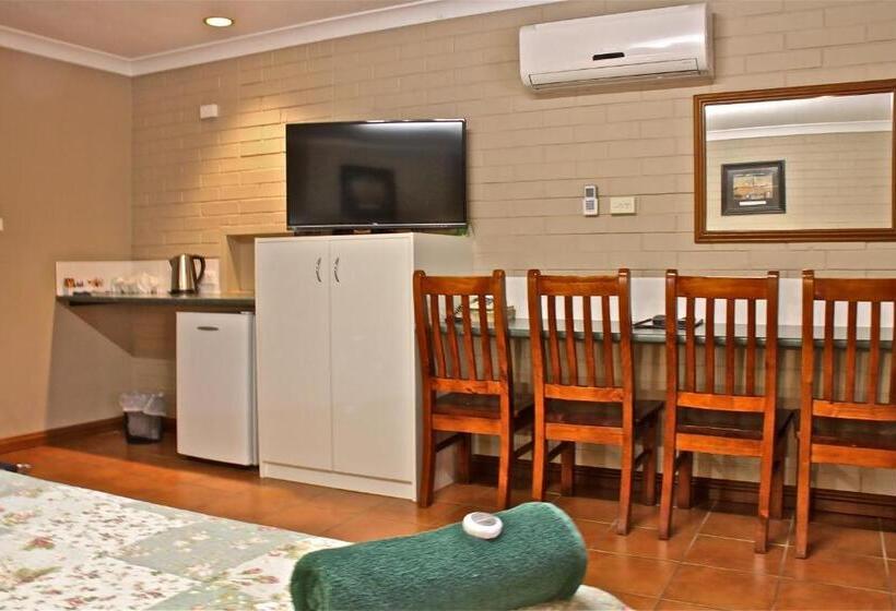 패밀리 룸, Barcaldine Country Motor Inn
