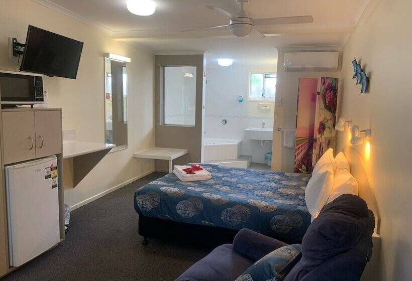 Номер Стандарт с Гидромассажем, Shady Rest Motel