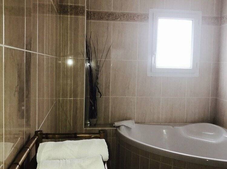 اتاق استاندارد, Hôtel Restaurant La Passerelle
