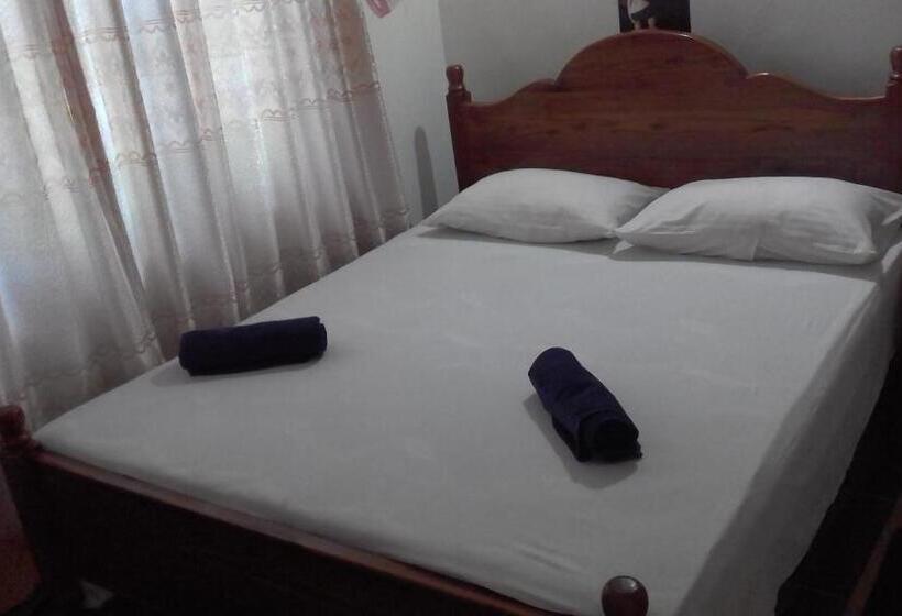 اتاق اکونومی, Elephant Safari Lodge Sigiriya Junction