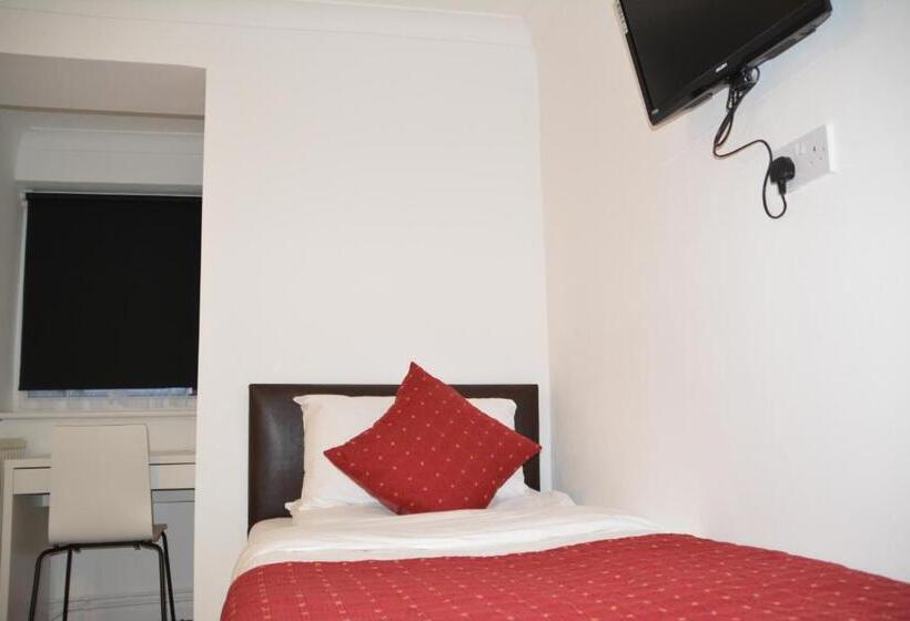 اتاق خانوادگی, Bow Guest House