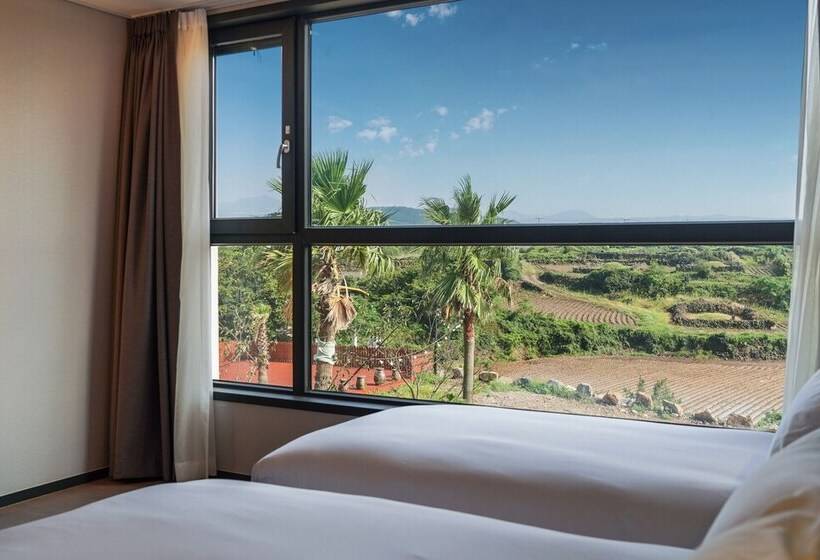 سوییت خانوادگی, Eco Green Resort