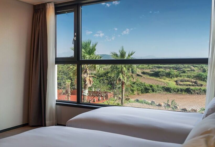 سوییت خانوادگی, Eco Green Resort