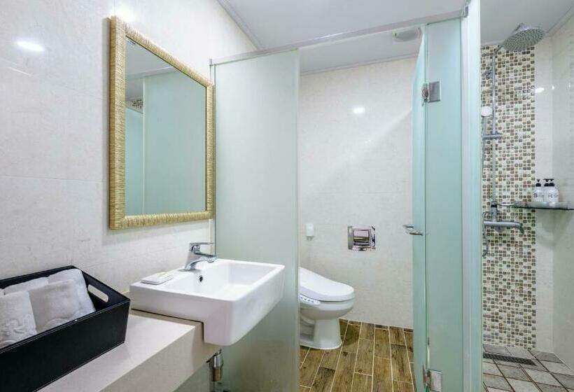 سوییت خانوادگی, Eco Green Resort