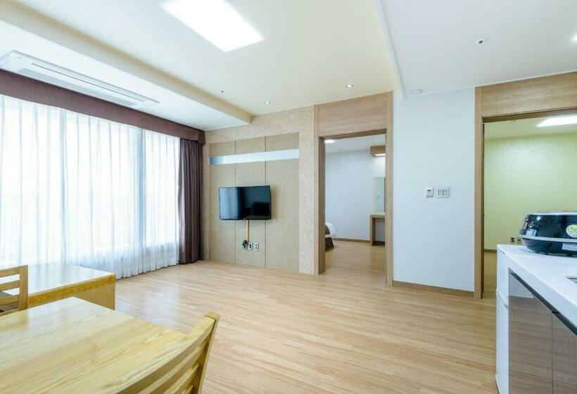 سوییت خانوادگی, Eco Green Resort