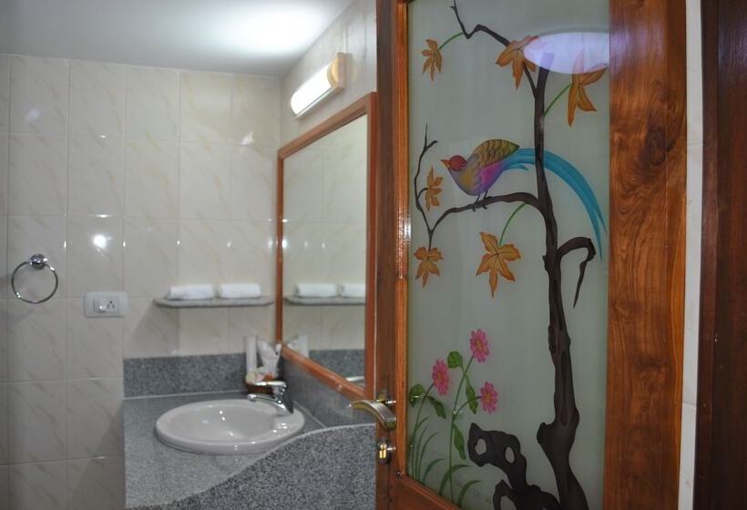 디럭스 룸, Cochichos Resort