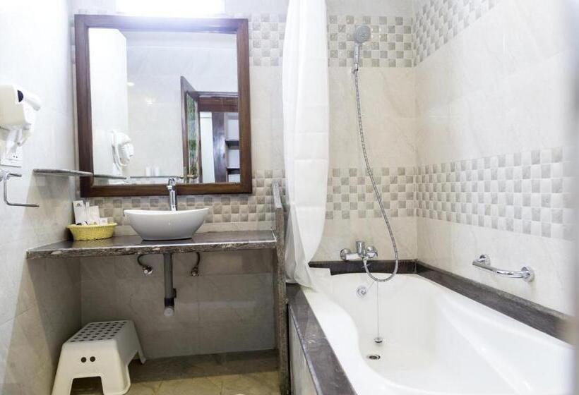 스위트, Cochichos Resort