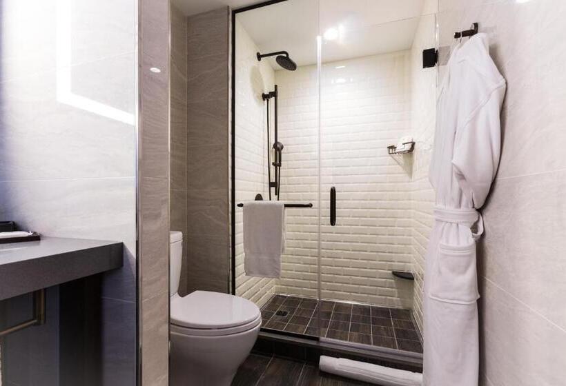 带大床的标准间, Crowne Plaza Hy36 Midtown Manhattan, An Ihg