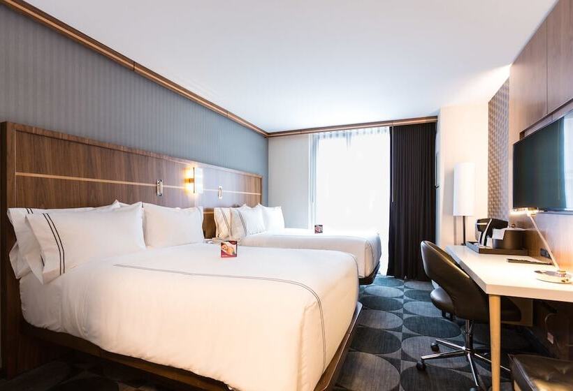 带2个双人床的标准工作室, Crowne Plaza Hy36 Midtown Manhattan, An Ihg