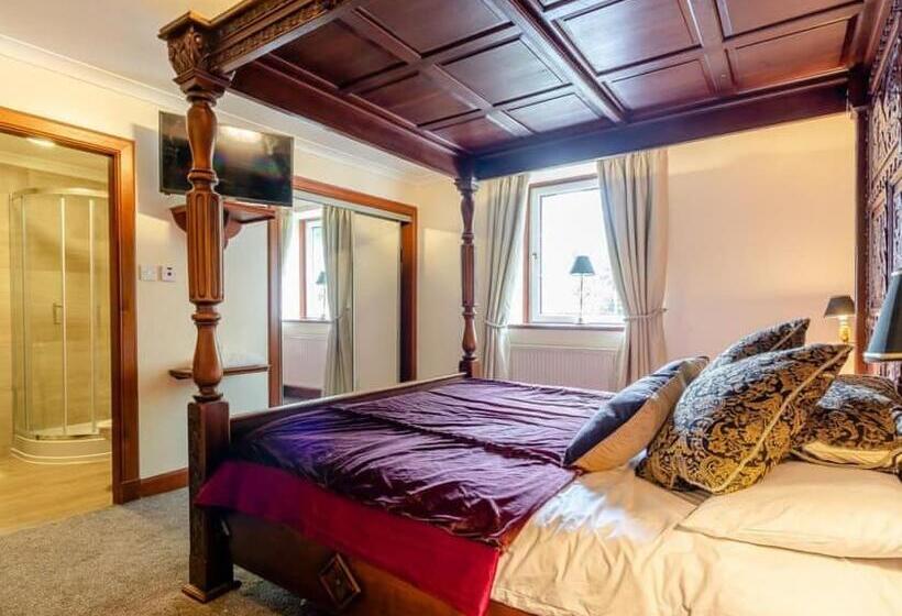デラックスの４人部屋, Dalgarven House