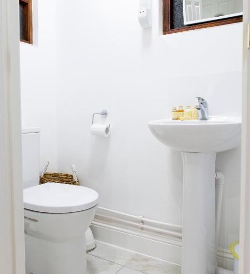 스탠다드 스튜디오, Cambridge City Rooms By Paymán Club