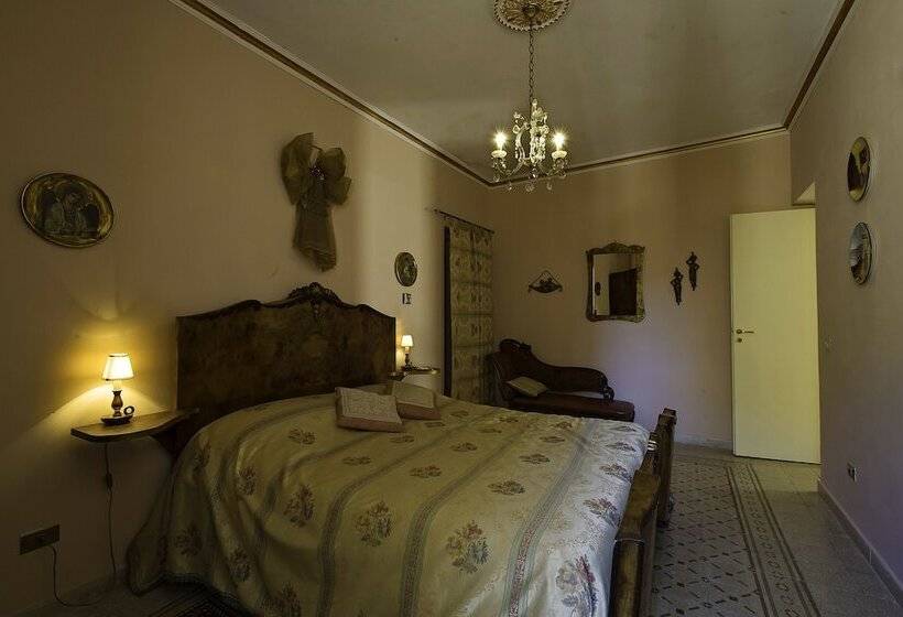 غرفة قياسية رباعية مزودة بشُرفة, Meliaresort Dimore Storiche