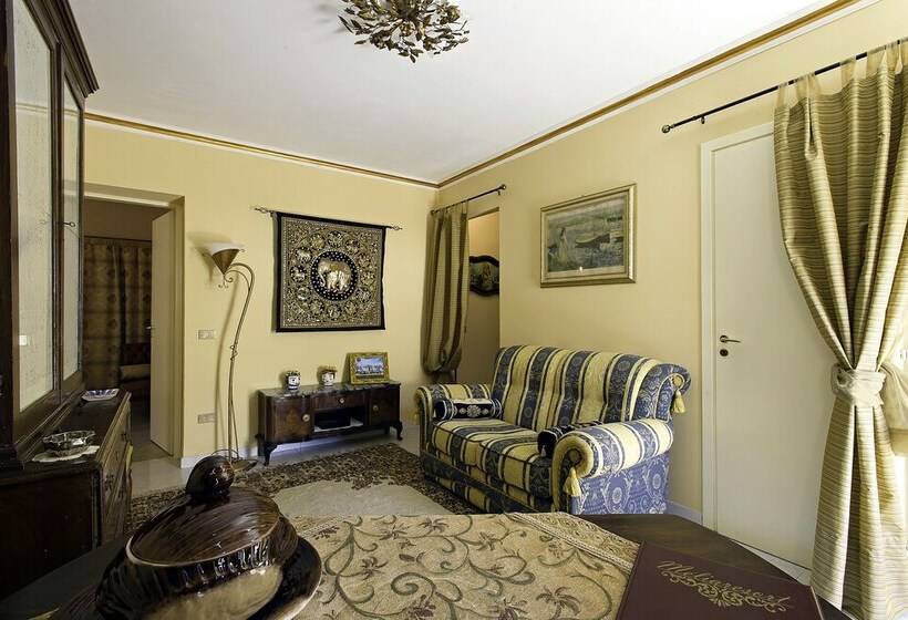 غرفة قياسية رباعية مزودة بشُرفة, Meliaresort Dimore Storiche