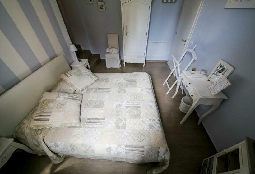 اتاق استاندارد, La Vecchia Tenenza B&b