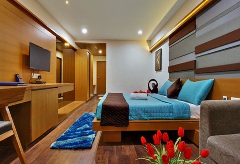اتاق استاندارد با چشم‌انداز استخر, Aarya Grand Hotels & Resorts