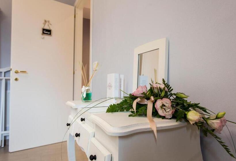 اتاق استاندارد, La Vecchia Tenenza B&b