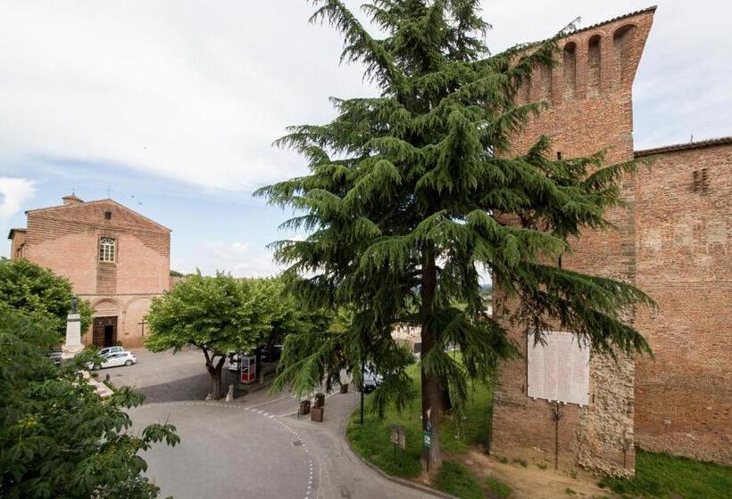 سوییت لوکس, La Vecchia Tenenza B&b