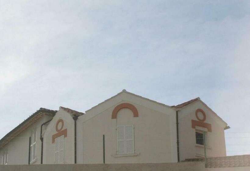 اتاق استاندارد با چشم‌انداز دریا, Villa Chateau Les Terrasses, Tamaris, Vues Mer Exceptionnelles Au Calme, Mer Et Plage à 2mn à Pied
