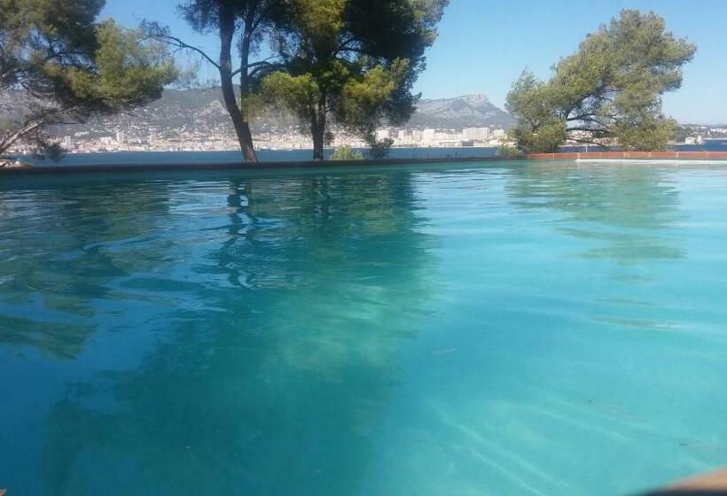 اتاق استاندارد با چشم‌انداز دریا, Villa Chateau Les Terrasses, Tamaris, Vues Mer Exceptionnelles Au Calme, Mer Et Plage à 2mn à Pied