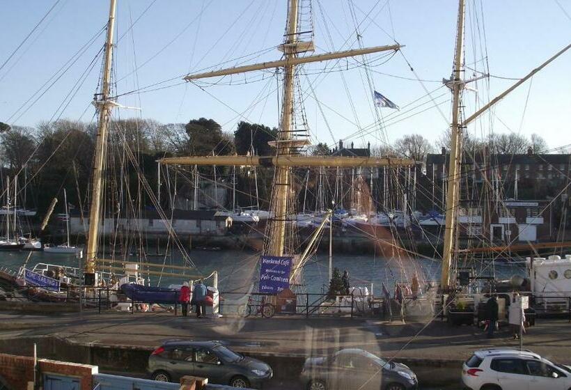 غرفة قياسية ذات إطلالة, The Anchorage