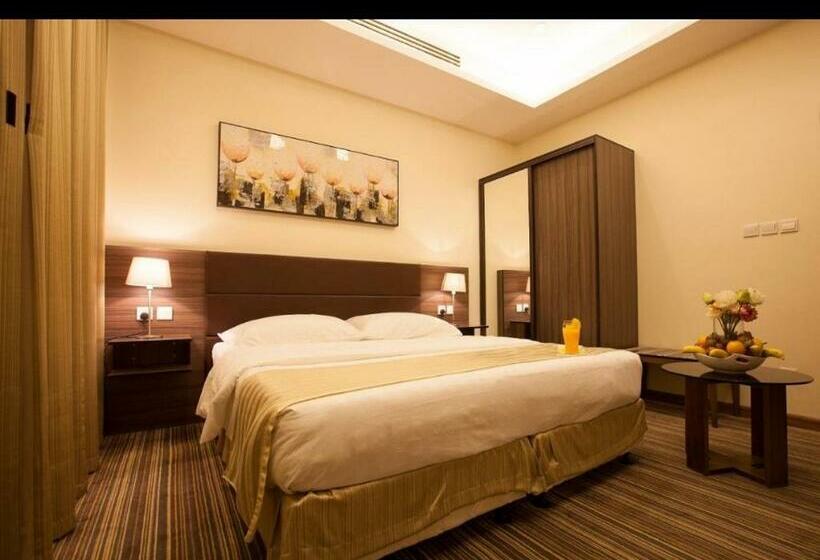 Полулюкс, Grand Lily Hotel Suites