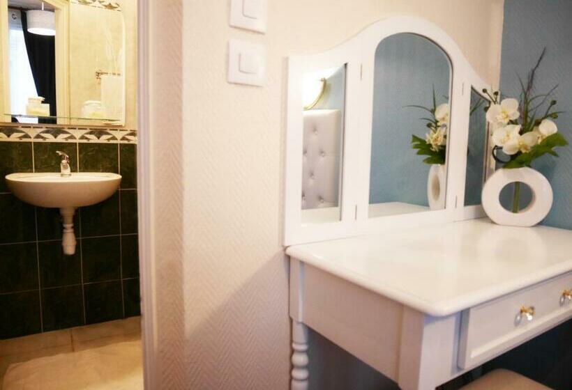 اتاق استاندارد یک نفره, Hôtel Avenir Jonquière