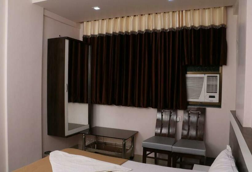 デラックスルーム, Regency Vasai