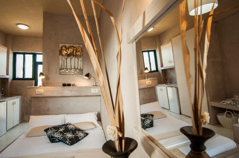 استودیوی استاندارد, Zante Nest Studios & Apartments