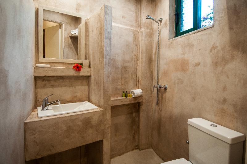استودیوی استاندارد, Zante Nest Studios & Apartments