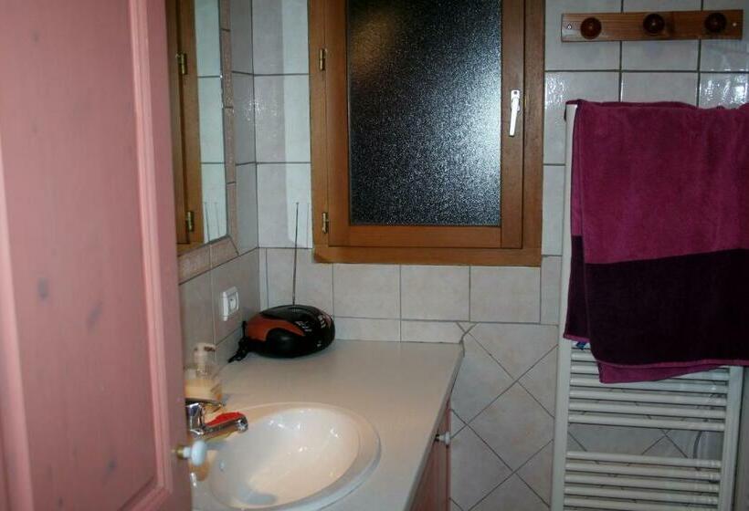 חדר סטנדרט נוף להרים, Chambre D Hôtes Les Crets