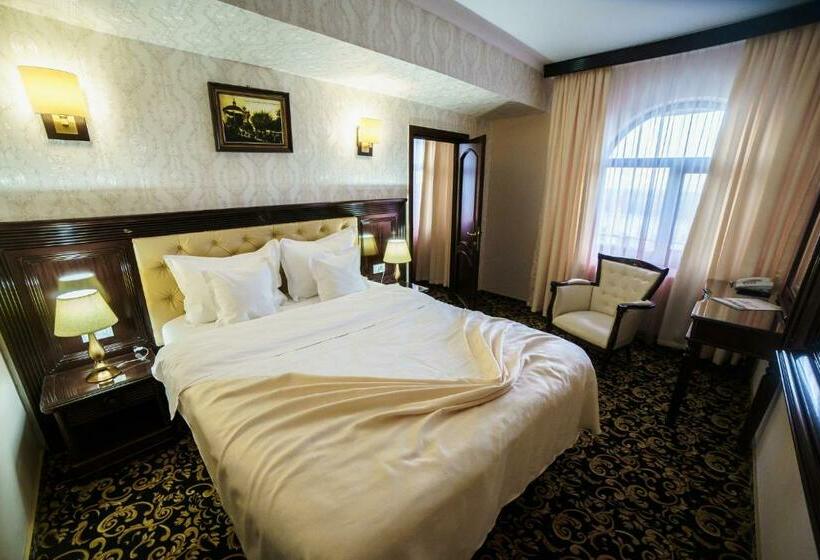جناح, Grand Hotel Orient Braila