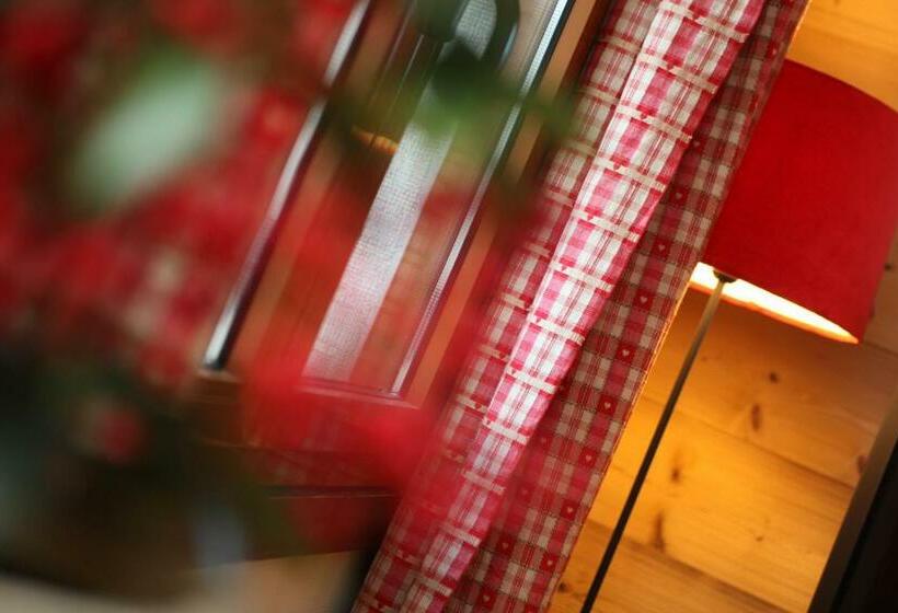 Номер Стандарт, Hôtel Restaurant La Ferme Du Père François