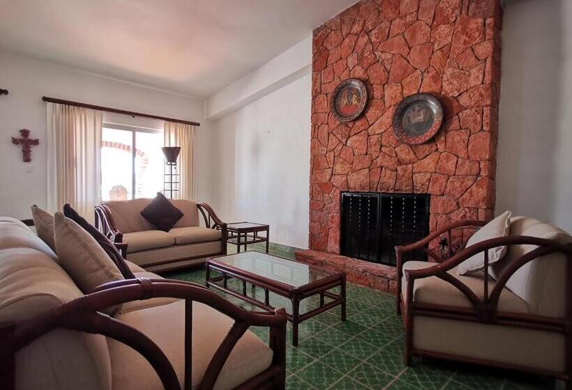 ツーベッドルーム　ヴィラ, Rancho Las Cruces