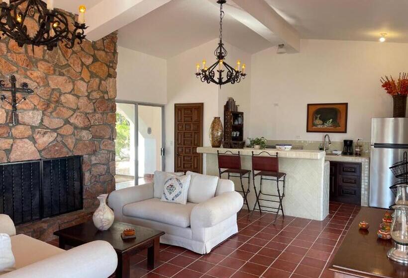 オーシャンビューデラックスルーム, Rancho Las Cruces