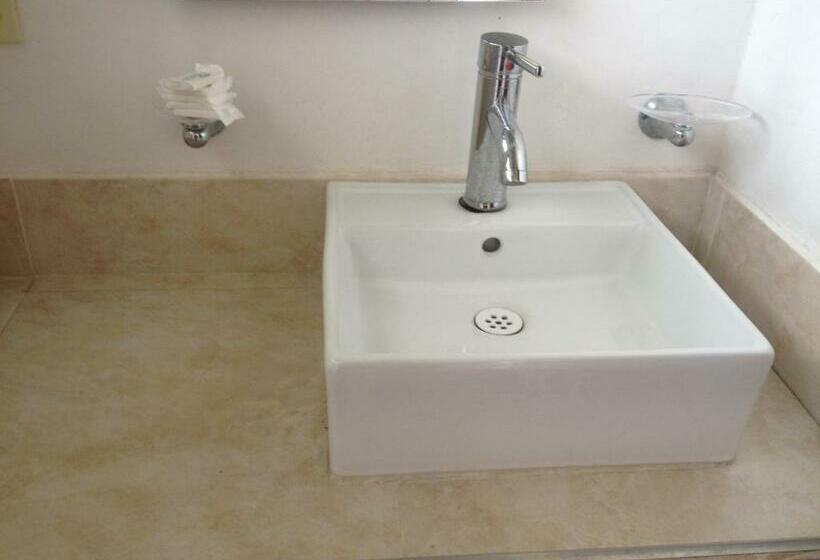 Quarto Estandar, Tacuara