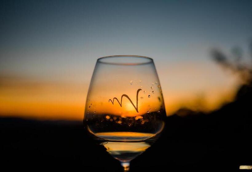 デラックスルーム, Valdonica Winery Fine Dine & Wine