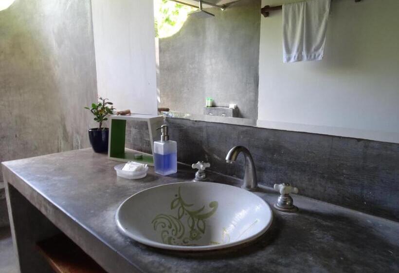 Дом 3 Спальни, Indigo Yoga Surf Resort
