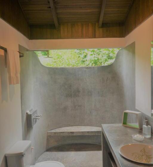 Дом 3 Спальни, Indigo Yoga Surf Resort