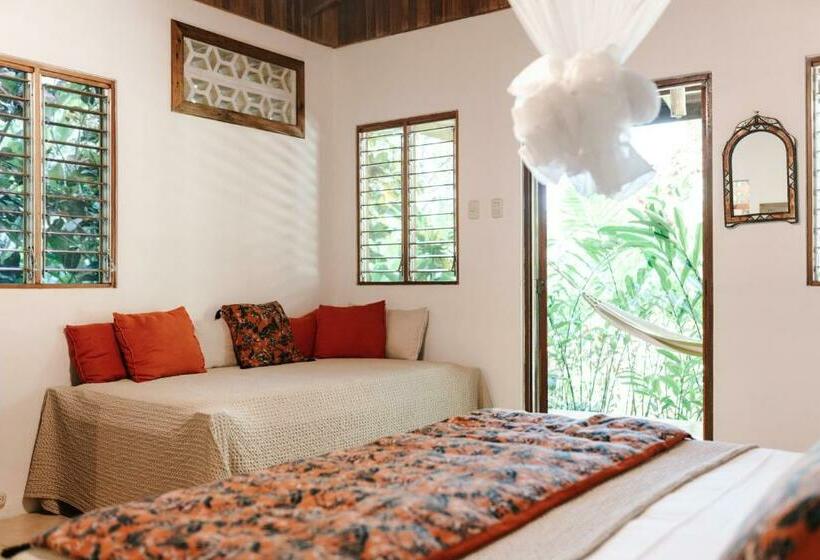 Номер Стандарт Трехместный, Star Mountain Jungle Lodge   Mal Pais, Santa Teresa
