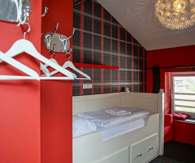 Quarto Estandar, Alpenliebe Design