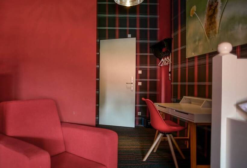 Quarto Estandar, Alpenliebe Design