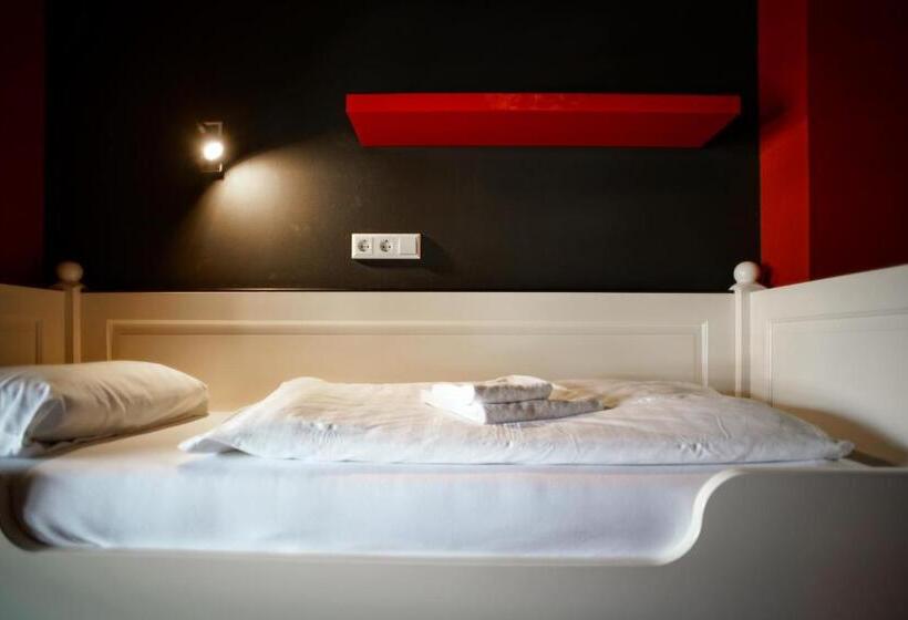 Quarto Estandar, Alpenliebe Design