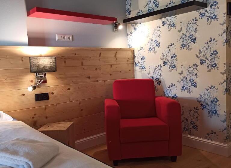 Quarto Estandar Cama Queen, Alpenliebe Design