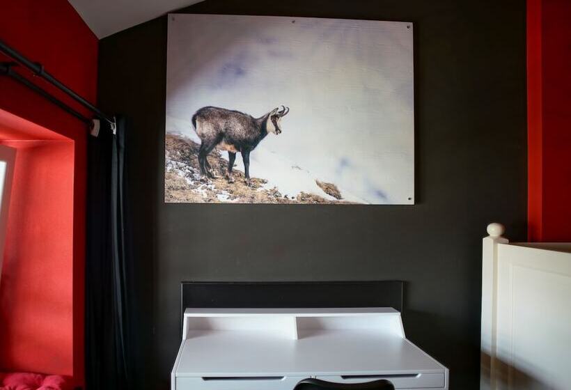 Quarto Estandar, Alpenliebe Design