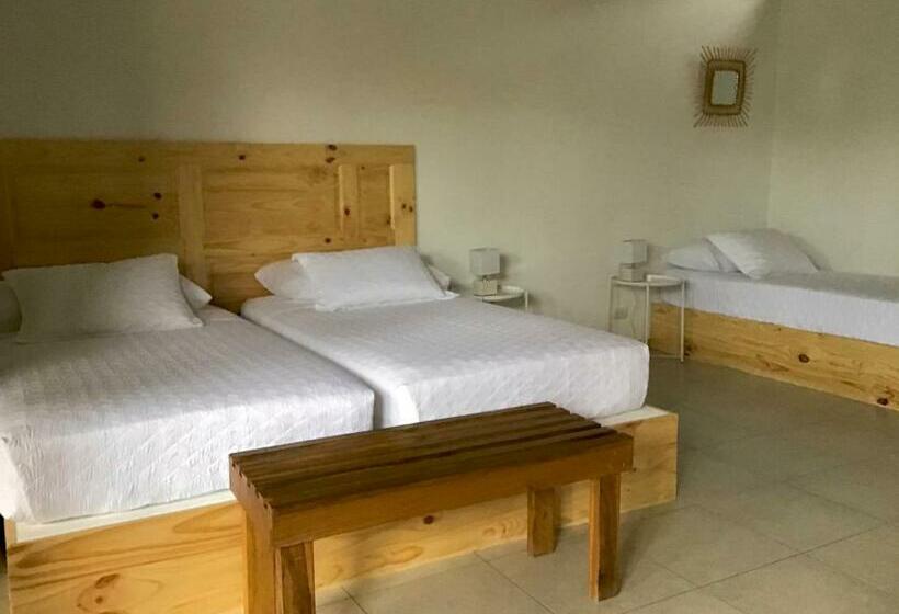 Quarto Deluxe, Indalo Adults Only