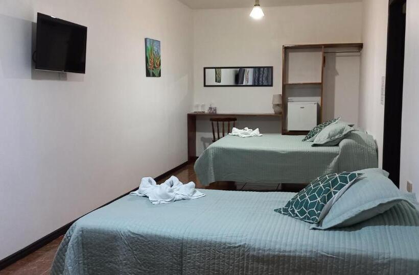 Quarto Triplo Estandar, Monteverde Ecolodge