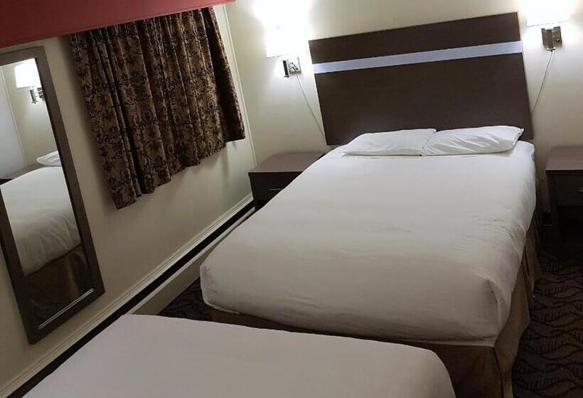 Семейный Номер, Holiday Motel & Rv Resort