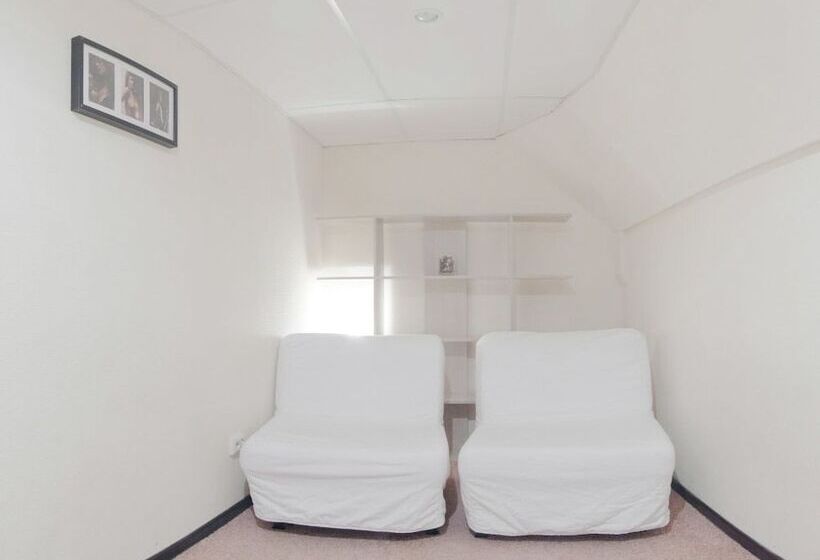 Quarto Economy, Lait Hotel On Bebelya